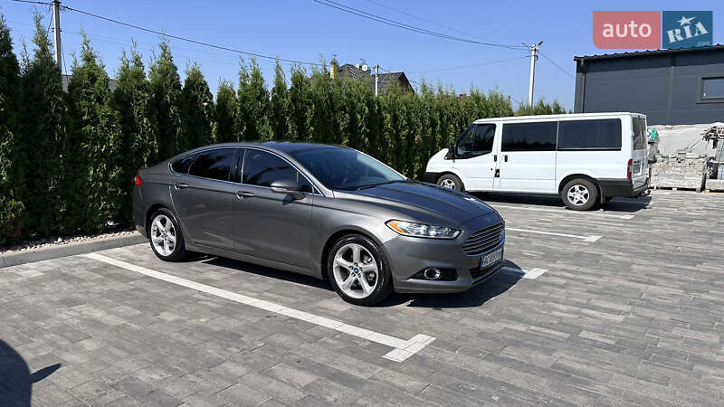 Седан Ford Fusion 2013 в Луцьку