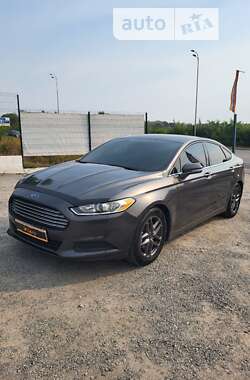 Седан Ford Fusion 2015 в Казатине