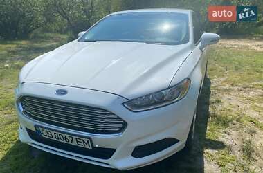 Седан Ford Fusion 2015 в 