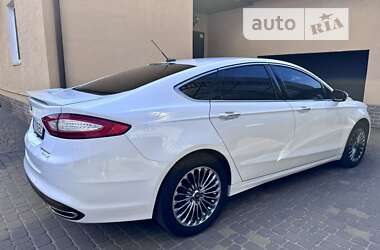 Седан Ford Fusion 2015 в Києві