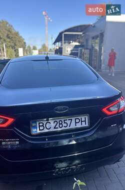 Седан Ford Fusion 2013 в Львове