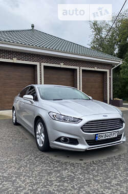 Седан Ford Fusion 2015 в Измаиле