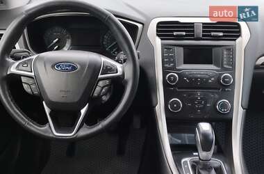 Седан Ford Fusion 2014 в 