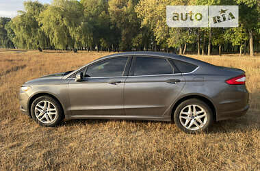 Седан Ford Fusion 2013 в Полтаві