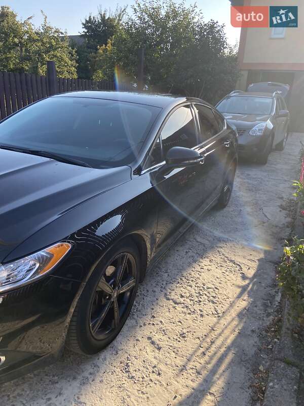 Седан Ford Fusion 2015 в Києві
