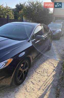 Седан Ford Fusion 2015 в 