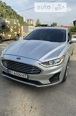 Седан Ford Fusion 2019 в Полтаві