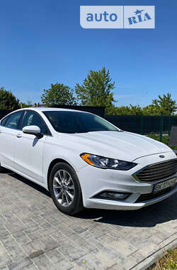 Седан Ford Fusion 2016 в 