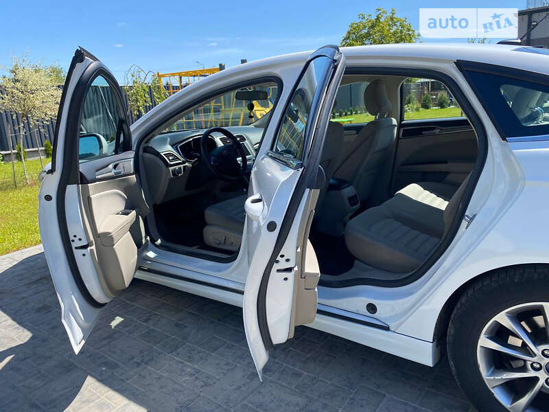 Седан Ford Fusion 2016 в Здолбунове