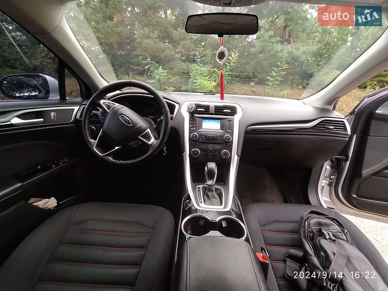 Седан Ford Fusion 2015 в Тернополе