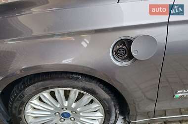 Седан Ford Fusion 2013 в Львове