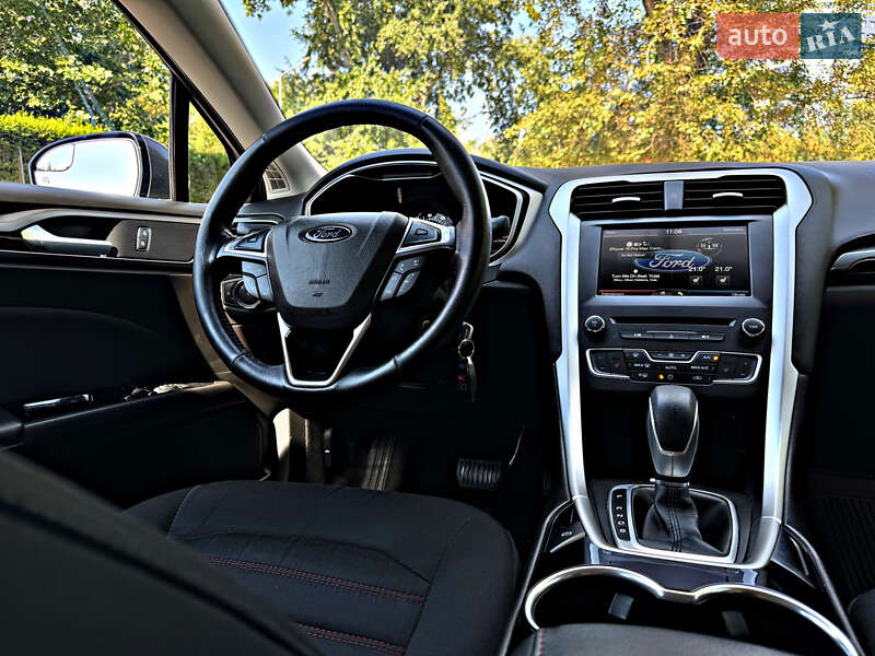 Седан Ford Fusion 2016 в Киеве