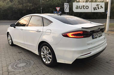 Седан Ford Fusion 2019 в Києві