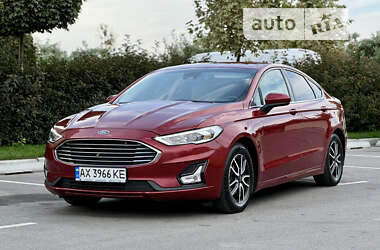 Седан Ford Fusion 2019 в Києві