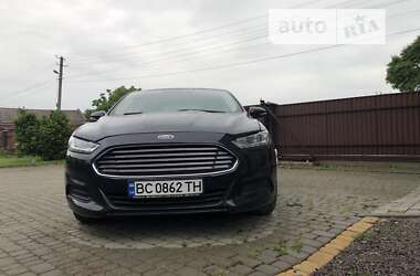 Седан Ford Fusion 2014 в Львове