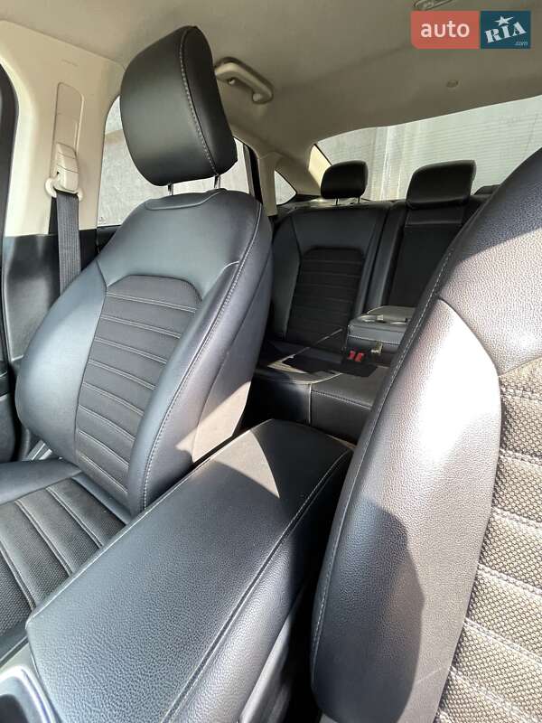 Седан Ford Fusion 2018 в Києві