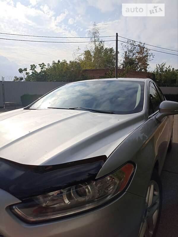 Седан Ford Fusion 2015 в Киеве фото 3 Седан Ford Fusion 2015 в Киеве