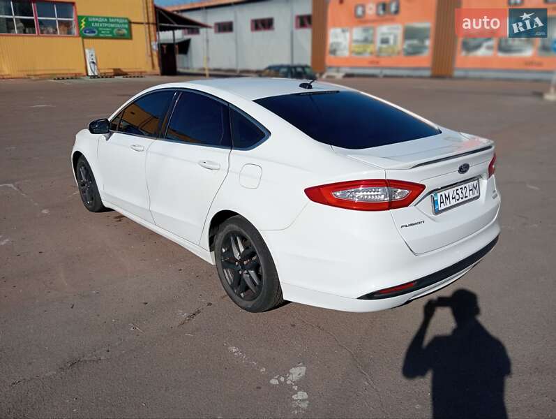 Седан Ford Fusion 2016 в Житомире