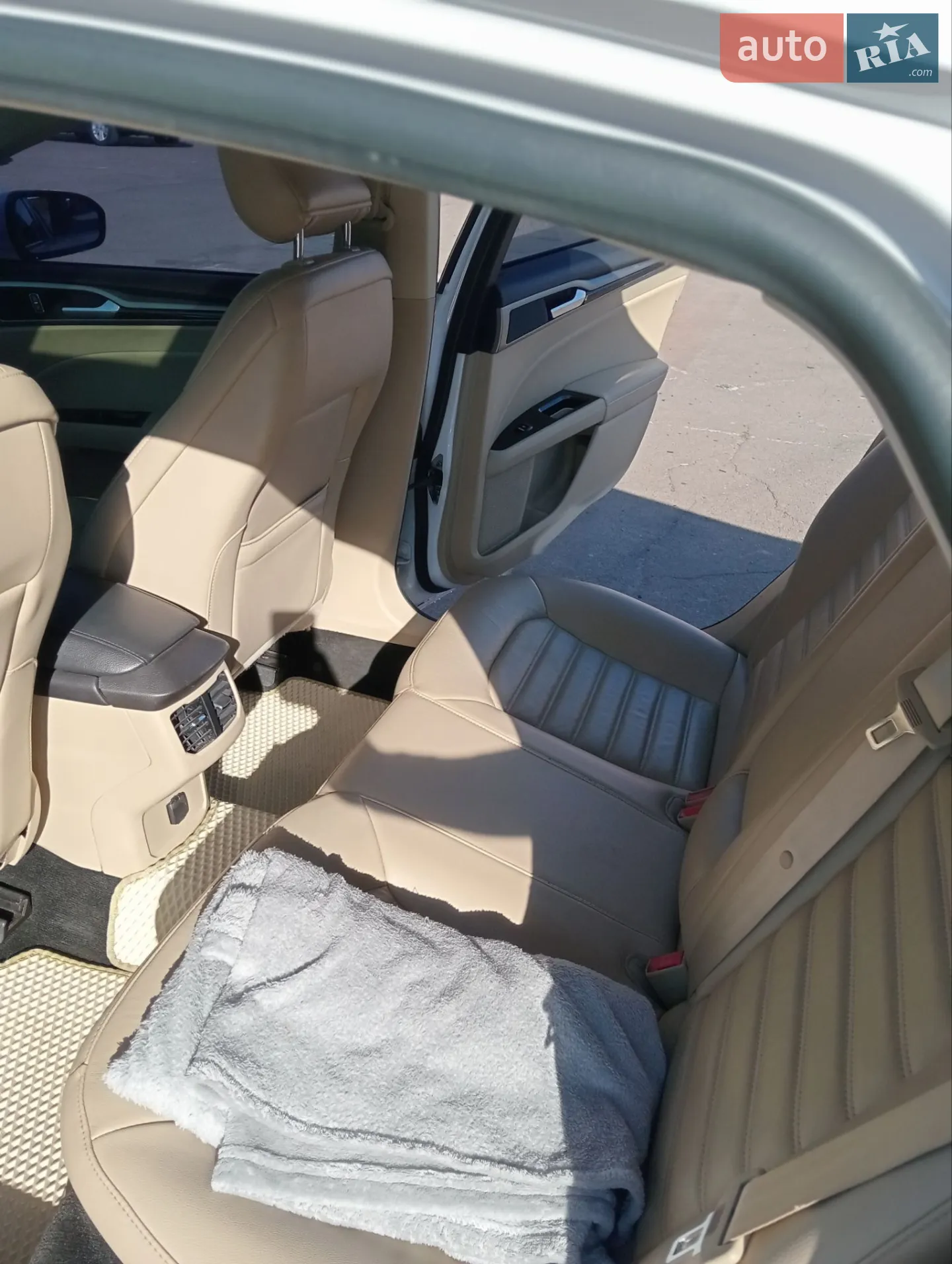 2016 Ford Fusion - мініатюра 20