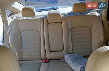 Седан Ford Fusion 2016 в 