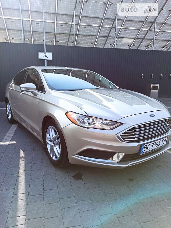 Седан Ford Fusion 2016 в Самборе