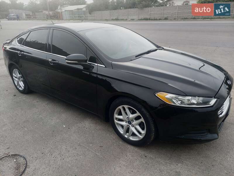 Ford Fusion 2015