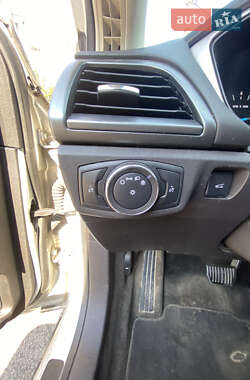 Седан Ford Fusion 2014 в Львове