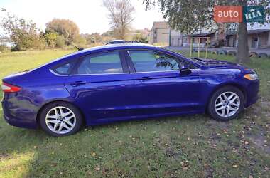 Седан Ford Fusion 2014 в 