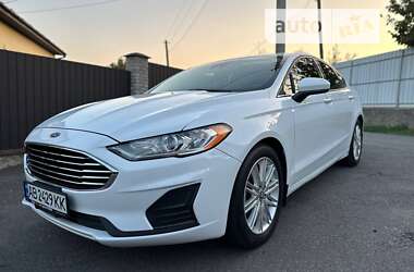 Седан Ford Fusion 2019 в Виннице