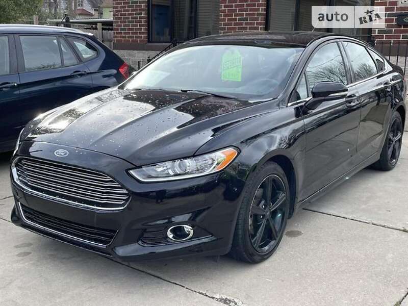 Седан Ford Fusion 2016 в Львове