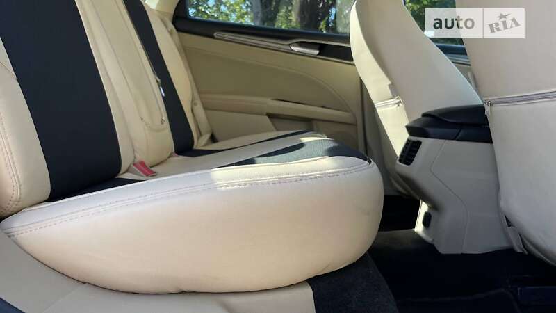 Седан Ford Fusion 2015 в Львове