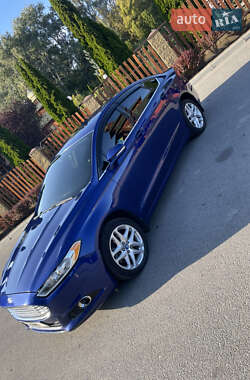 Седан Ford Fusion 2013 в 