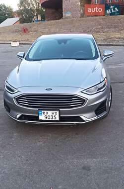 Седан Ford Fusion 2019 в Шепетовке