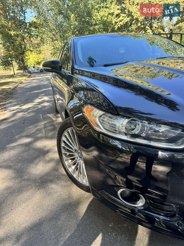 Седан Ford Fusion 2013 в Києві