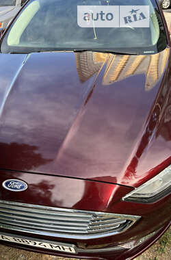 Седан Ford Fusion 2016 в 