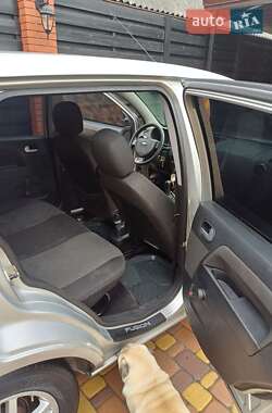 Хэтчбек Ford Fusion 2004 в 