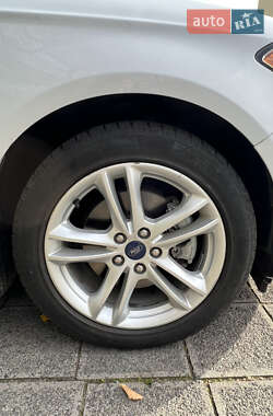 Седан Ford Fusion 2017 в Запоріжжі