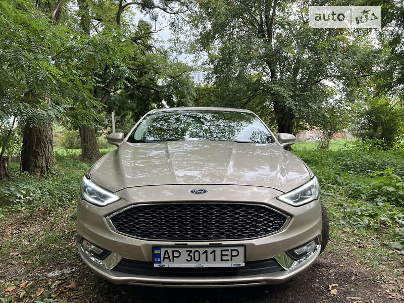 Седан Ford Fusion 2017 в Львові