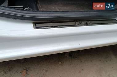 Хетчбек Ford Fusion 2011 в 