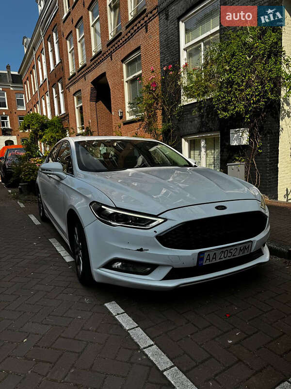 Ford Fusion 2016