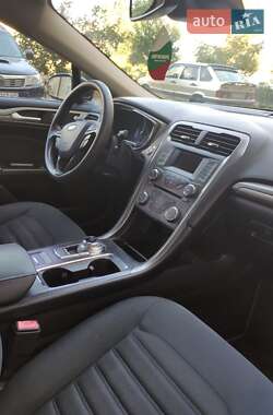 Седан Ford Fusion 2017 в Каменском