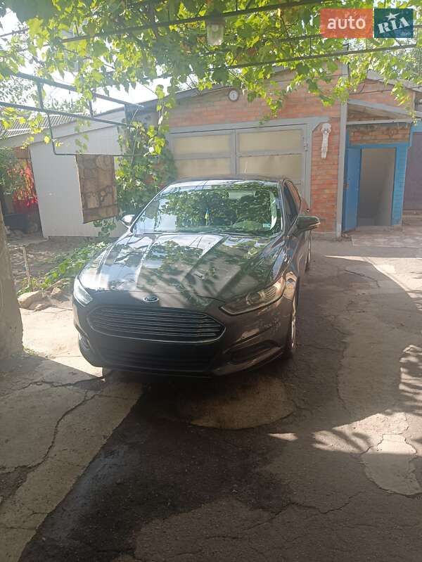 Седан Ford Fusion 2014 в Харкові
