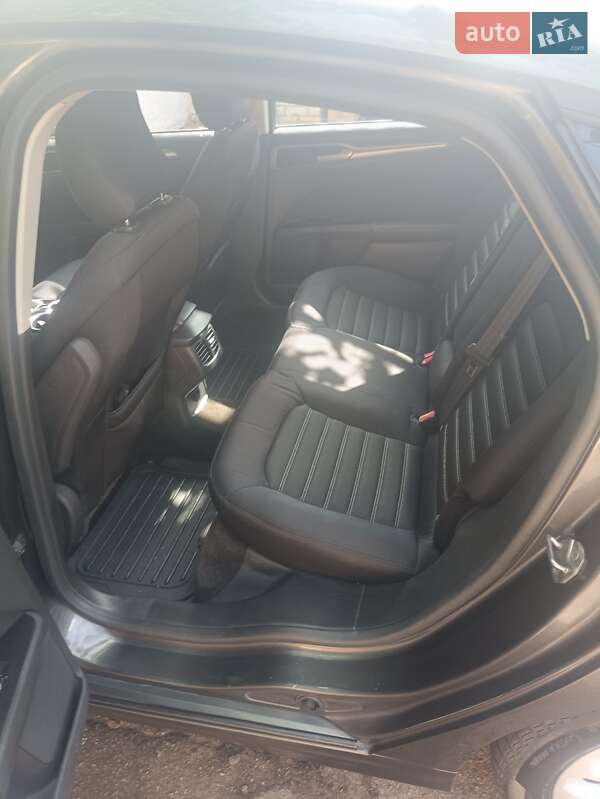 Седан Ford Fusion 2014 в Харкові