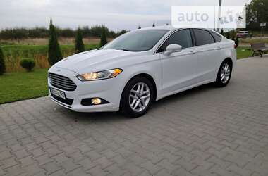 Седан Ford Fusion 2014 в Львові