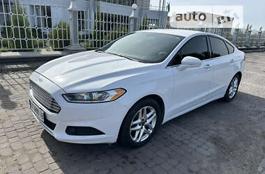 Седан Ford Fusion 2013 в Снятині