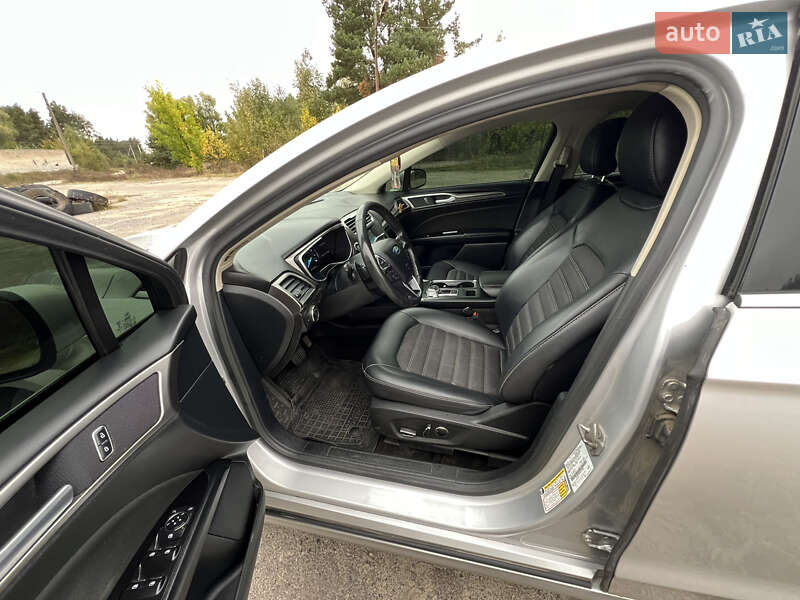 Седан Ford Fusion 2016 в Луцке