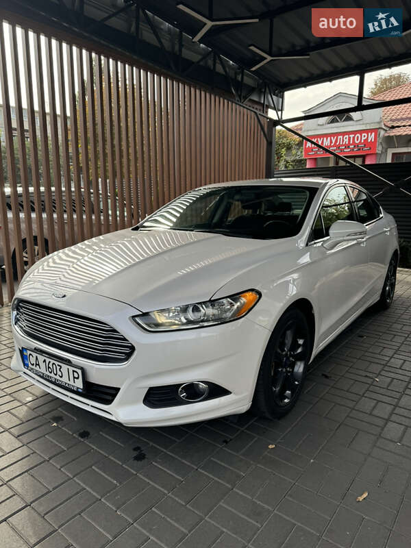 Ford Fusion 2016