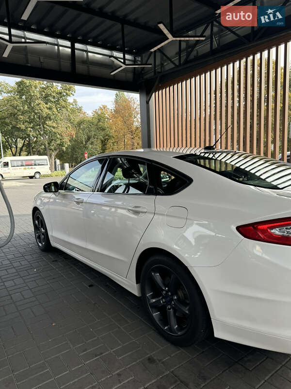 Седан Ford Fusion 2016 в Черкассах фото 4 Седан Ford Fusion 2016 в Черкассах