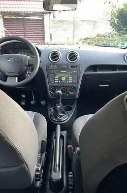 Хэтчбек Ford Fusion 2008 в Виннице