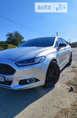 Седан Ford Fusion 2012 в Дніпрі